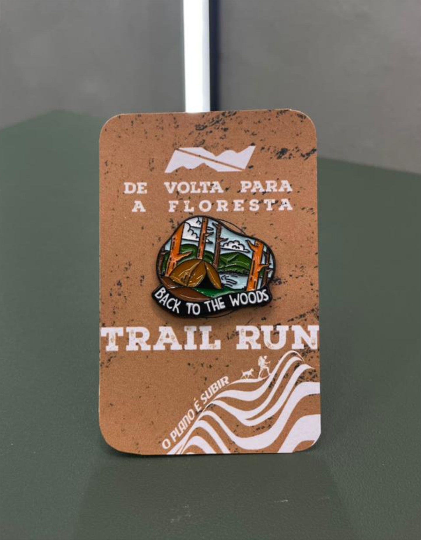 BROCHE TRAIL