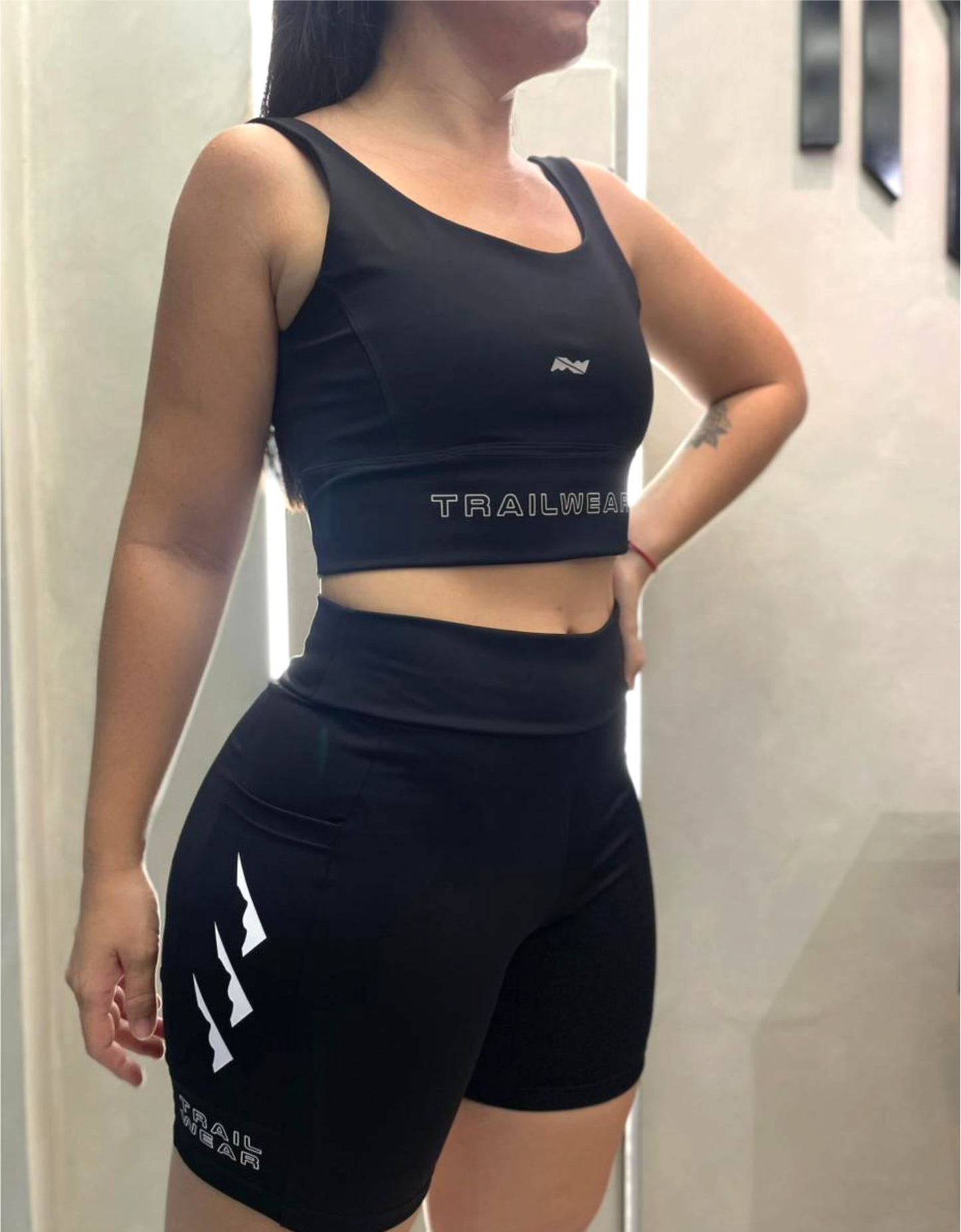 Top com bolso Íngreme